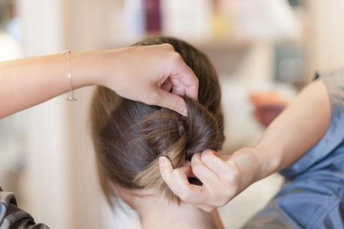 Заколки для коротких волос. Идеи с заколками «автомат» 21 Заколки для коротких волос. Идеи с заколками «автомат» 21