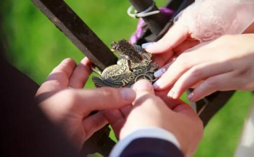 Как жить одинокой женщине посл.  Одинокая женщина после 30 лет: почему трудно выйти замуж