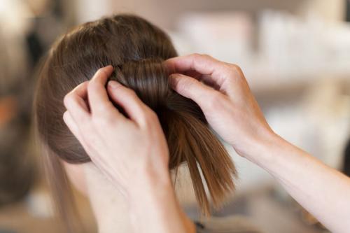 Заколки для коротких волос. Идеи с заколками «автомат» 22 Заколки для коротких волос. Идеи с заколками «автомат» 22