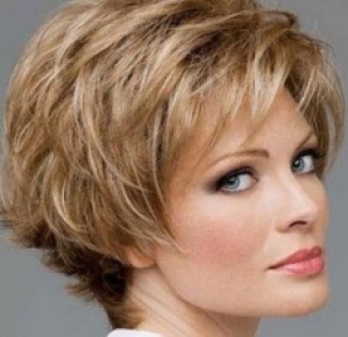 Стрижка разной длины на короткие волосы. Каскад на короткие женские волосы