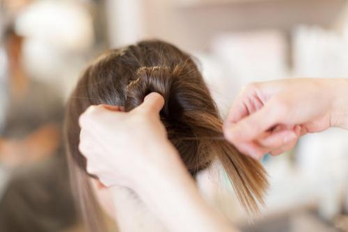 Заколки для коротких волос. Идеи с заколками «автомат» 20 Заколки для коротких волос. Идеи с заколками «автомат» 20