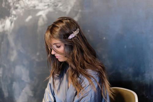 Заколки для коротких волос. Идеи с заколками «автомат» 15 Заколки для коротких волос. Идеи с заколками «автомат» 15