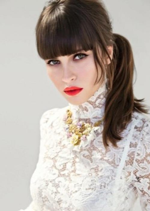 Челка прямая густая. Особенности 03