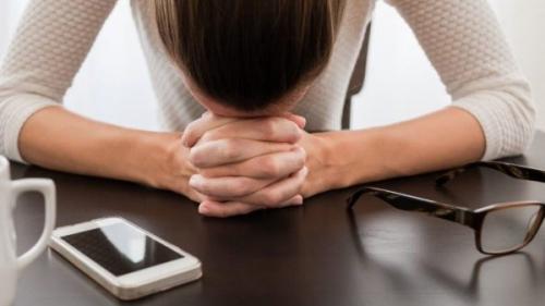 Нервный тик глаза. Причины первичного и вторичного нервного тика