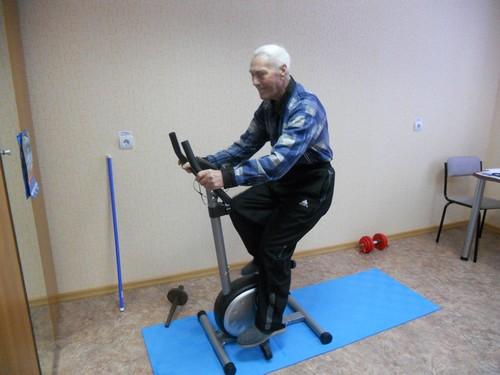 Кардионагрузки для пожилых. 6 вариантов простых кардиотренировок для тех, кому 60