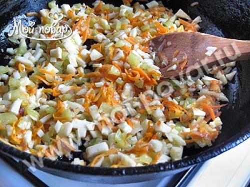 Лодочки из кабачков с курицей и рисом. Приготовление лодочек из кабачков, фаршированных курицей и овощами.