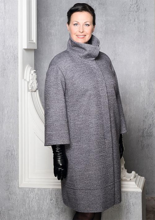 Осеннее пальто для женщин 50 лет. Стильные пальто для полных женщин