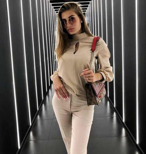 Бежевая рубашка женская. Бежевая блузка или рубашка: как носить, чтобы выглядеть на миллион