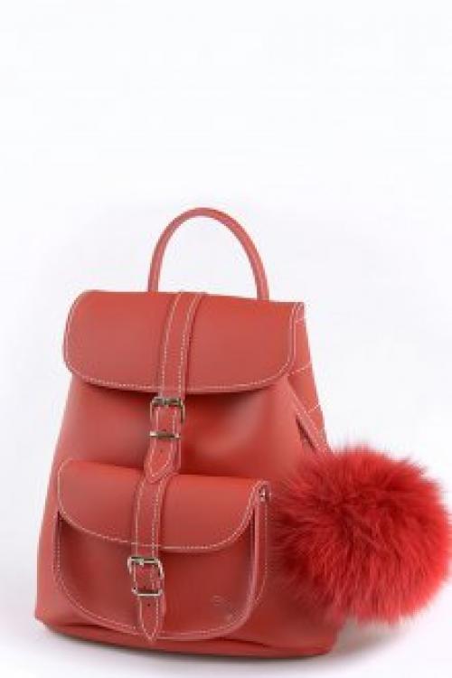 С чем носить маленький рюкзак золотого цвета. Красный рюкзак: яркий и харизматичный аксессуар в современном гардеробе