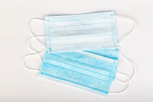 Как правильно одевать маску медицинскую, какой стороной. Как правильно носить медицинскую маску