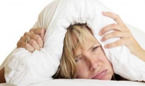 Почему ночью просыпаешься весь мокрый в поту женщина. Причины пробуждения среди ночи мокрой и в поту