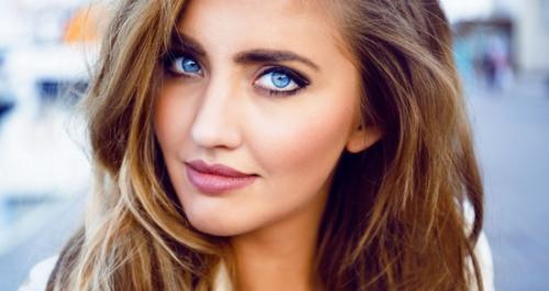 Каждая девушка должна это знать. Правила этикета, которые обязана знать каждая девушка! 13