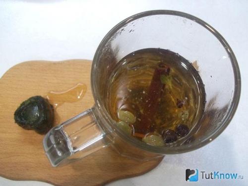 Чай мелисса мята. Польза чая с мелиссой 10