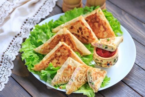 Начинки для лавашей тонких с сыром и колбасой. Жареный лаваш с колбасой и сыром