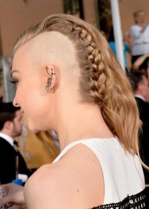 Рисунки машинкой на голове для девушек. Прически с рисунками для мальчиков и парней 06