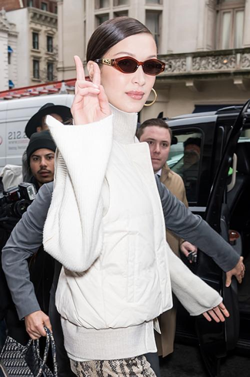 Подбор солнечных очков по форме лица для женщин. Геометрия и мода: как подобрать солнцезащитные очки по форме лица 10