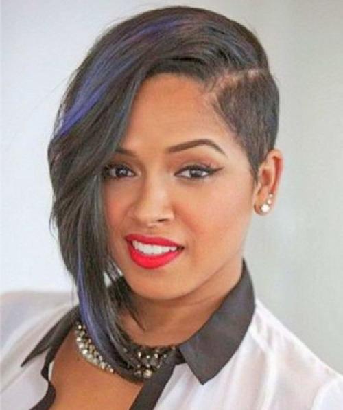 Короткая асимметричная стрижка с длинной челкой. Модные асимметричные стрижки 2020: минимализм и casual 07