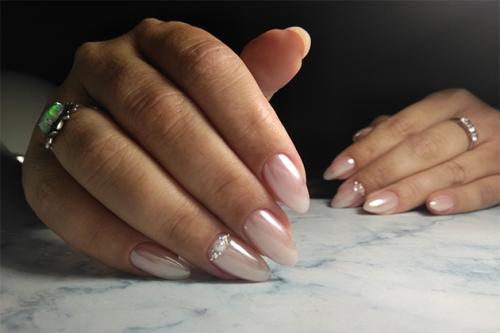 Зеркальный маникюр 2020. Маникюр 2020: модные зеркальные ногти