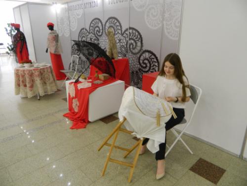 Российско-американский генетик Анча Баранова. В Москве расширили список стран, после возвращения из которых нужно сидеть в изоляции 14 дней 05 Российско-американский генетик Анча Баранова. В Москве расширили список стран, после возвращения из которых нужно сидеть в изоляции 14 дней 05