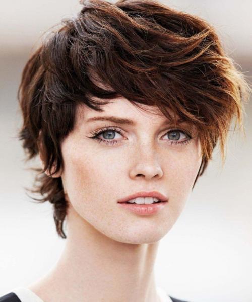 Стрижки для пушистых волос. Какие стрижки подойдут пористым волосам