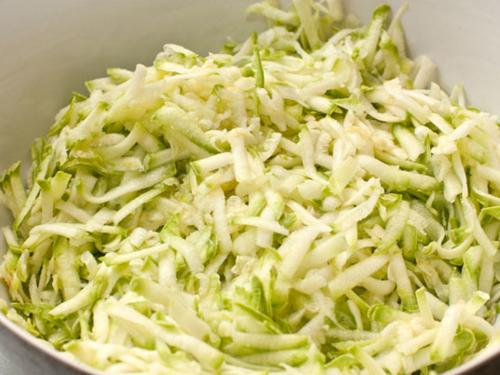 Торт из кабачков со сметаной. Кабачковый торт со сметаной