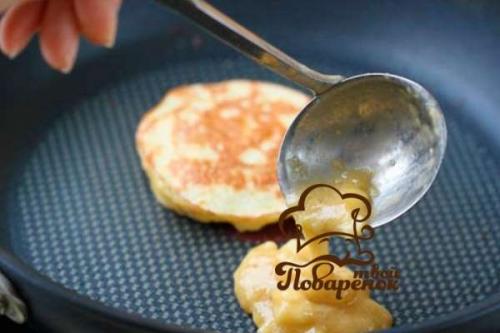 Банан с яйцом на сковороде калорийность. Рецепт домашних блинов из бананов и яиц с ягодами