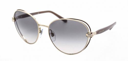 Как подобрать солнцезащитные очки по форме лица женщине. Геометрия и мода: как подобрать солнцезащитные очки по форме лица 17 Как подобрать солнцезащитные очки по форме лица женщине. Геометрия и мода: как подобрать солнцезащитные очки по форме лица 17