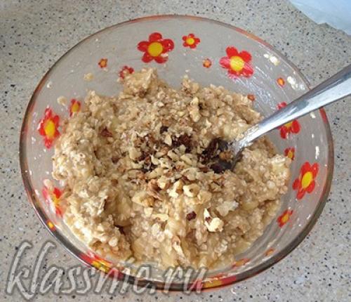 Диетическое овсяное печенье с бананом. Печенье из овсяных хлопьев и банана