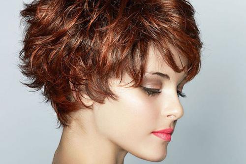 Женские стрижки на вьющиеся волосы 2019. Красивые стрижки на средние кудрявые волосы 2019-2020 – идеальная длина для непослушных кудряшек 05 Женские стрижки на вьющиеся волосы 2019. Красивые стрижки на средние кудрявые волосы 2019-2020 – идеальная длина для непослушных кудряшек 05