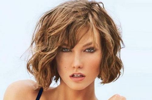 Женские стрижки на вьющиеся волосы 2019. Красивые стрижки на средние кудрявые волосы 2019-2020 – идеальная длина для непослушных кудряшек 10 Женские стрижки на вьющиеся волосы 2019. Красивые стрижки на средние кудрявые волосы 2019-2020 – идеальная длина для непослушных кудряшек 10