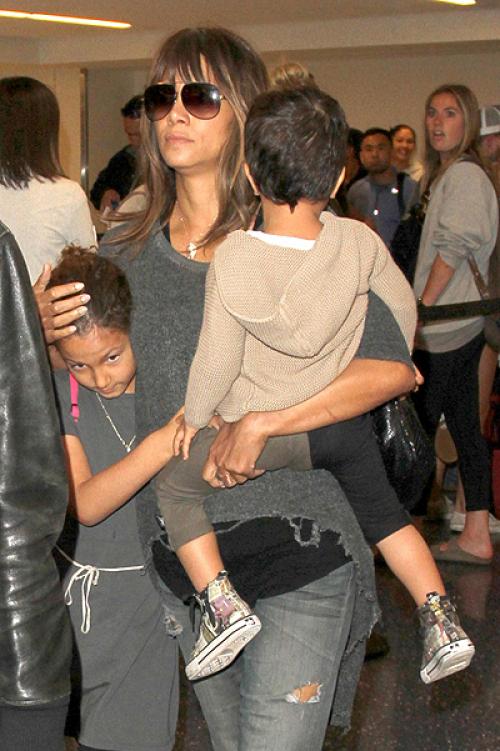 45 лет звезды. Знаменитости за 45 лет, сохранившие молодость 18