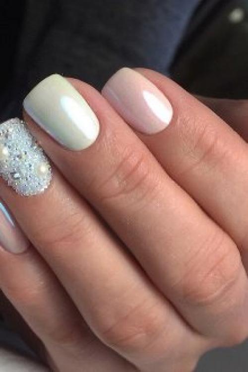 Маникюр с жемчужной. Разновидность жемчужного маникюра