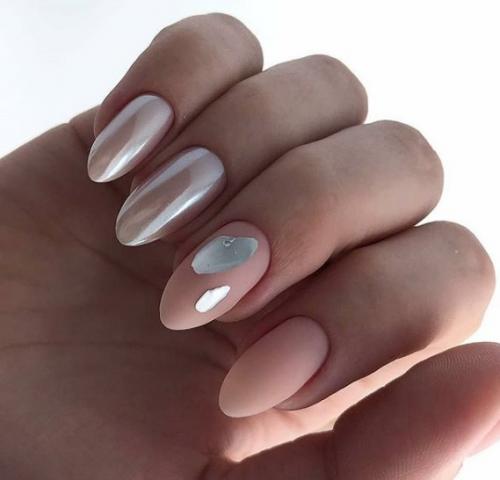 Маникюр с жемчужной втиркой 2019. Новинки маникюра с втиркой 2019-2020: топовые идеи на фото