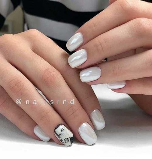 Маникюр с жемчужной втиркой 2019. Новинки маникюра с втиркой 2019-2020: топовые идеи на фото