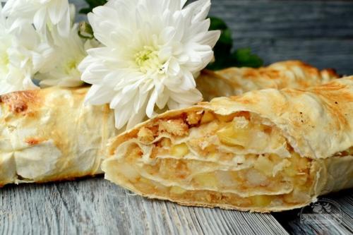 Лучше любой шарлотки: лаваш с яблоком и творогом