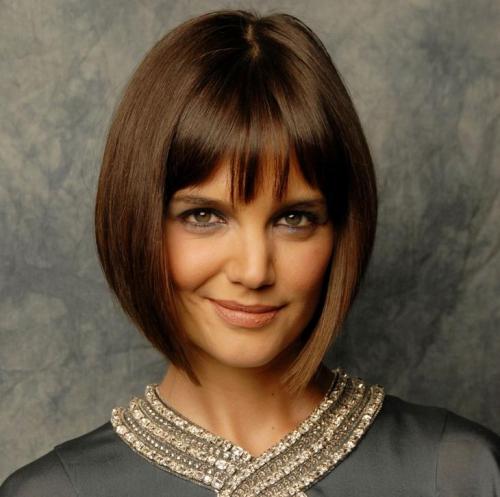 Боб на ножке с челкой. Боб-каре на ножке – кому идет 05