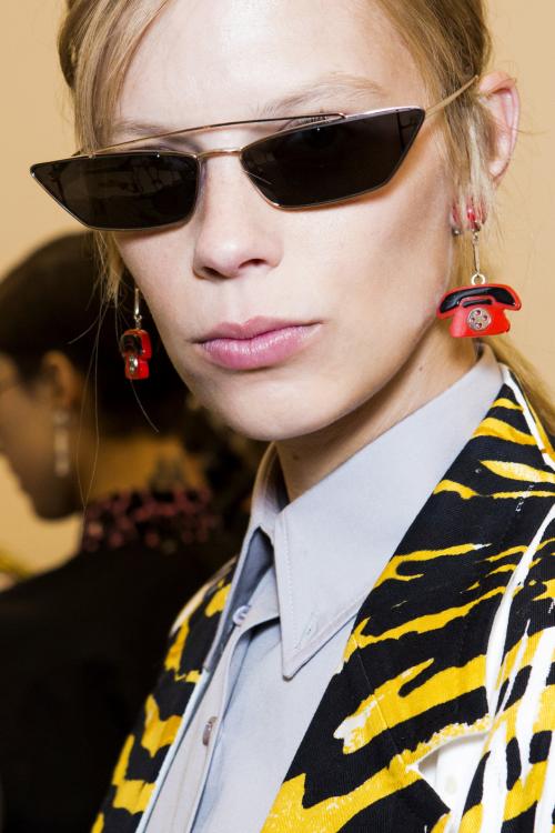 Солнцезащитные очки для треугольного лица. Модные треугольные очки