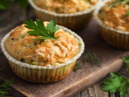 Маффины с куриной грудкой и овощами. Куриные маффины: рецепты и полезные советы