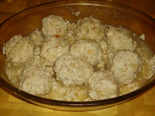 Куриные тефтели с творогом в духовке. Куриные тефтели с творогом и геркулесом