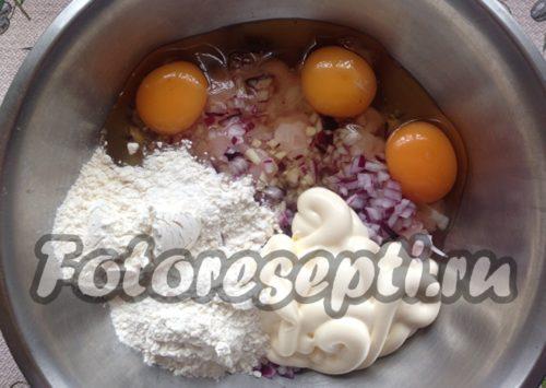 Куриные оладьи из куриной грудки кусочками. Куриные оладьи из куриной грудки