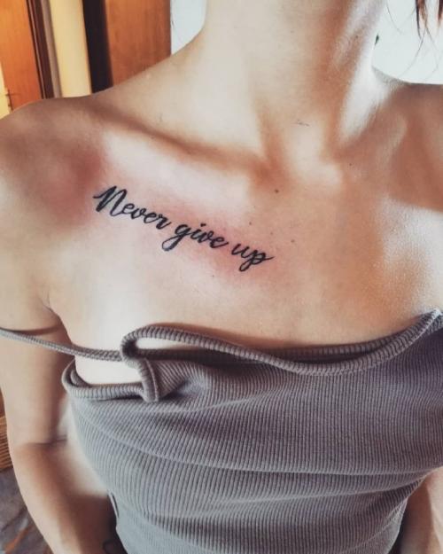 Тату на ключицах. Тату на ключице – значение