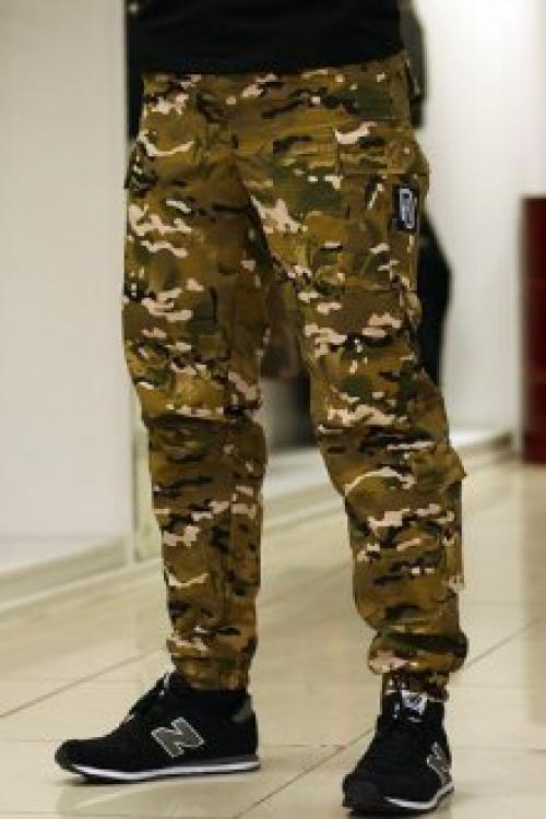 Как называются мужские и женские брюки с резинкой внизу. Какие бывают модели