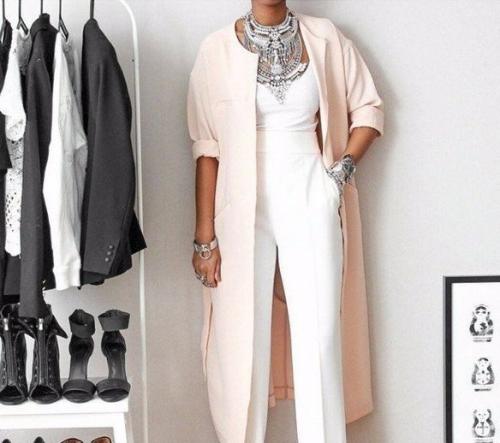 Зимние луки для женщин 50 лет. Что включает в себя базовый гардероб 50-летней женщины? 02 Зимние луки для женщин 50 лет. Что включает в себя базовый гардероб 50-летней женщины? 02