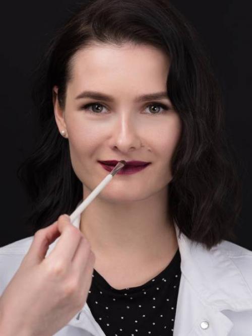 Хайлайтер на лице. Как наносить хайлайтер на лицо?