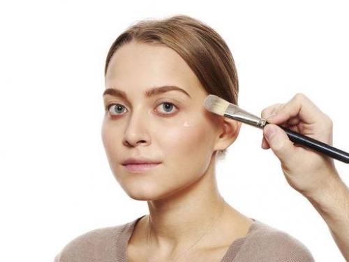 Хайлайтер на лице. Как наносить хайлайтер на лицо?