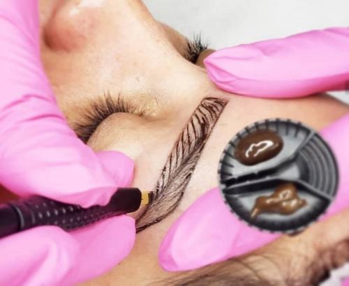 Что лучше микроблейдинг или пудровые брови. Что лучше: татуаж или микроблейдинг бровей