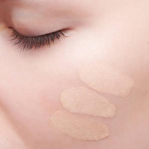 База под тональный крем. Точка отсчета: что такое тональная основа?