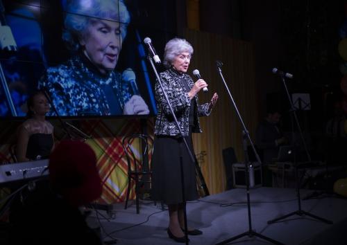 Евгений Миронов с кем встречается. Евгений Миронов предпочитает гомосексуальные отношения 15