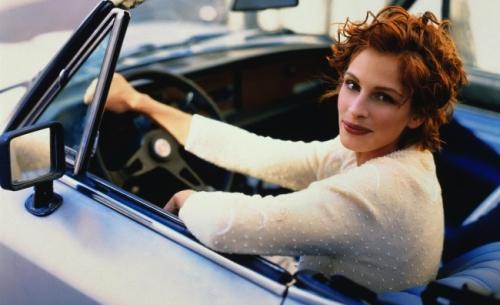 Уверенная в себе женщина глазами мужчин. 13 качеств магнетически притягательных женщин