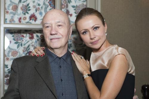 Евгений Миронов с кем встречается. Евгений Миронов предпочитает гомосексуальные отношения 20